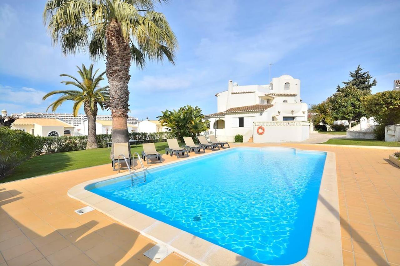 Enar - Private Pool - Beach - Free Wi-fi - Air Con